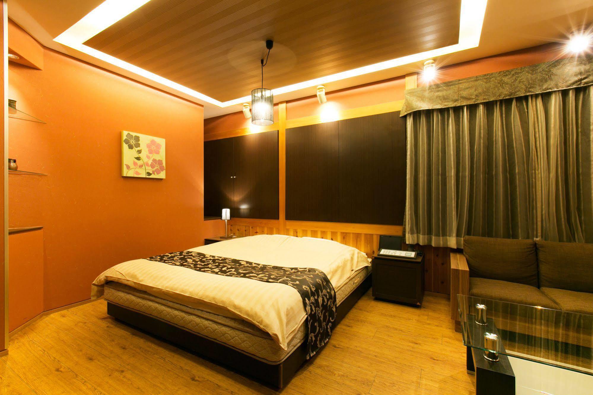 Hotel Atlantis (Adults Only) Osaka Exterior photo
